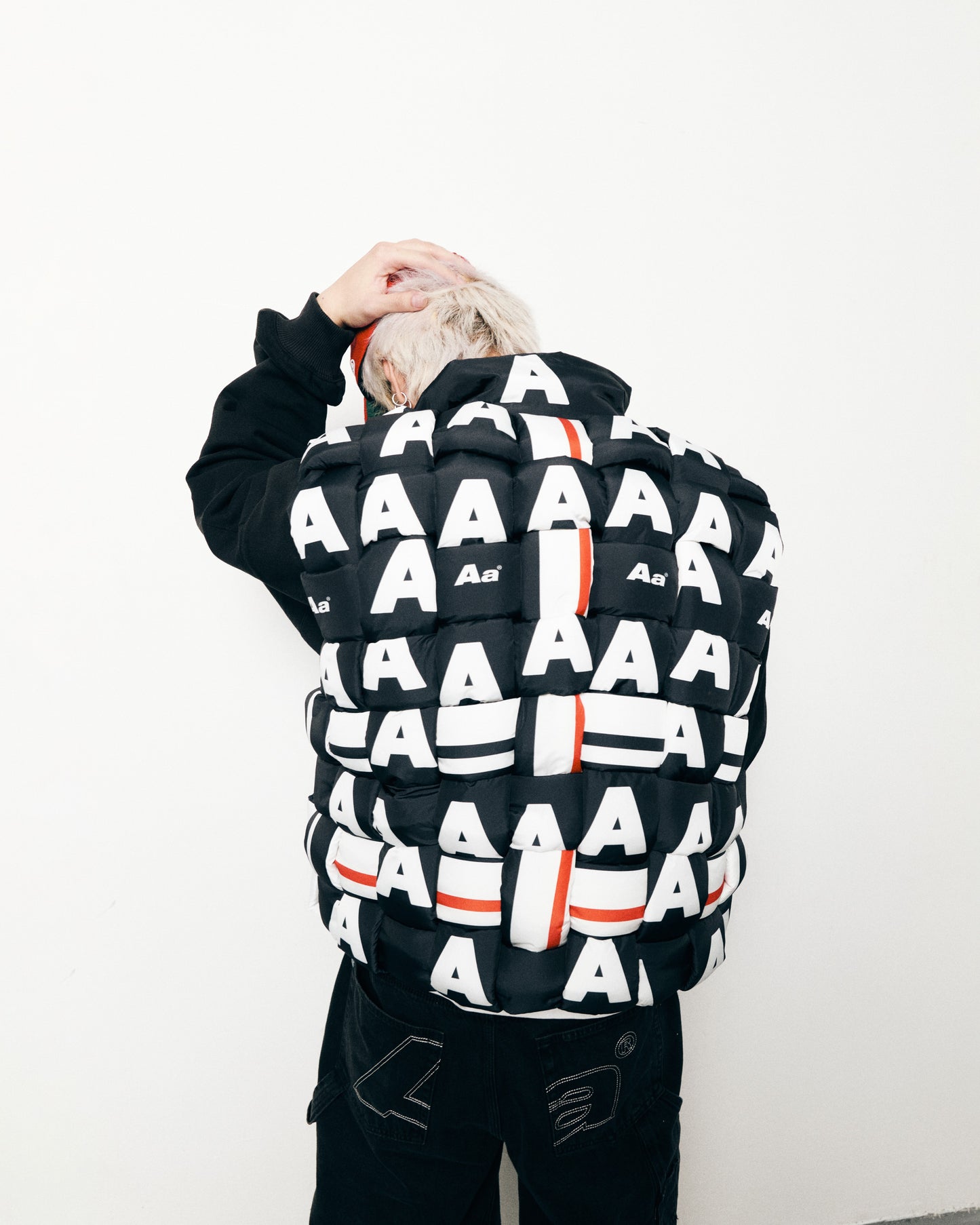 AA KNIT PUFFER // MONO